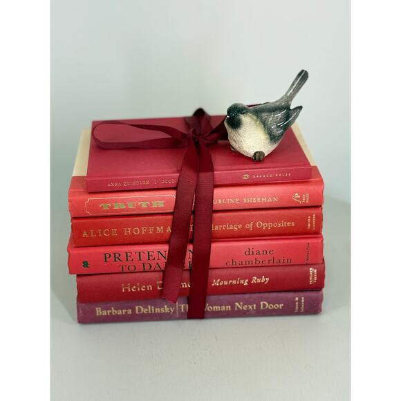 Vintage ombré effect red Decorative Book collection, red vintage books - Picture 4 of 6